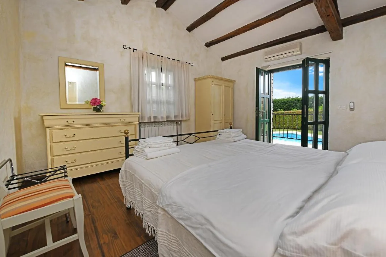 Villas Barat By Istarski Dvori Visnjan